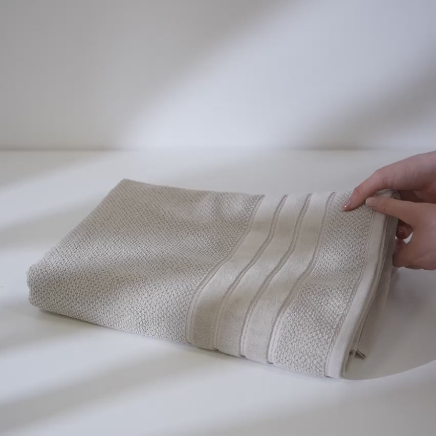 Videoyu yükle: Anna Banyo Havlusu Bej